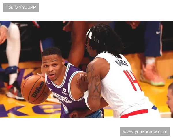 鹈鹕与国王展开激烈对决 争夺西部排名关键战役